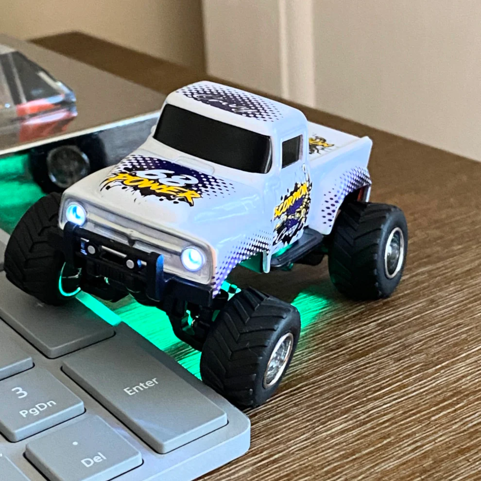 White_2_1000x1000.webp RC 1:64 Little Monster Pickup
